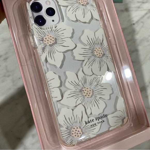 Kate spade iPhone 11 Pro Max & iPhone XS Max Case - Picture 1 of 4